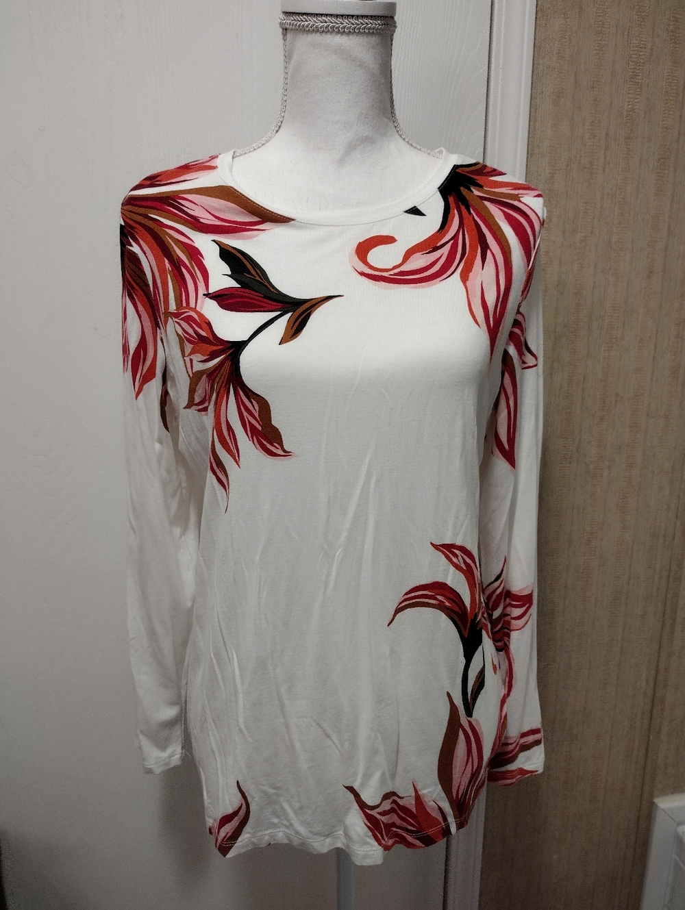 Chico's White Top with Pink, Brown & Black Abstract Stripes